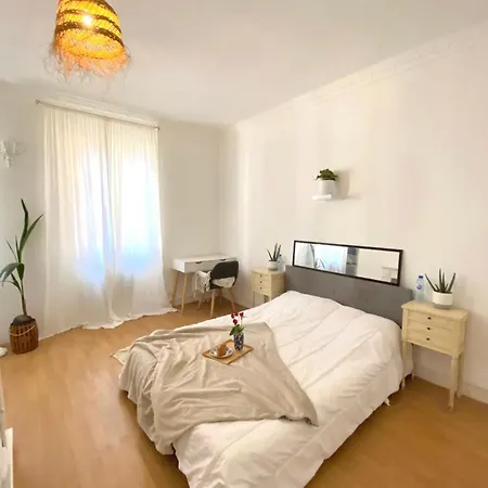 Parisien 4 Personnes Apartment *